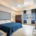 Townhall Apartment\'S